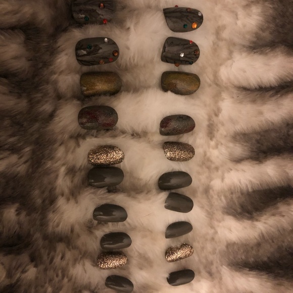 Fall trees and feathers custom press on nails - Picture 1 of 8